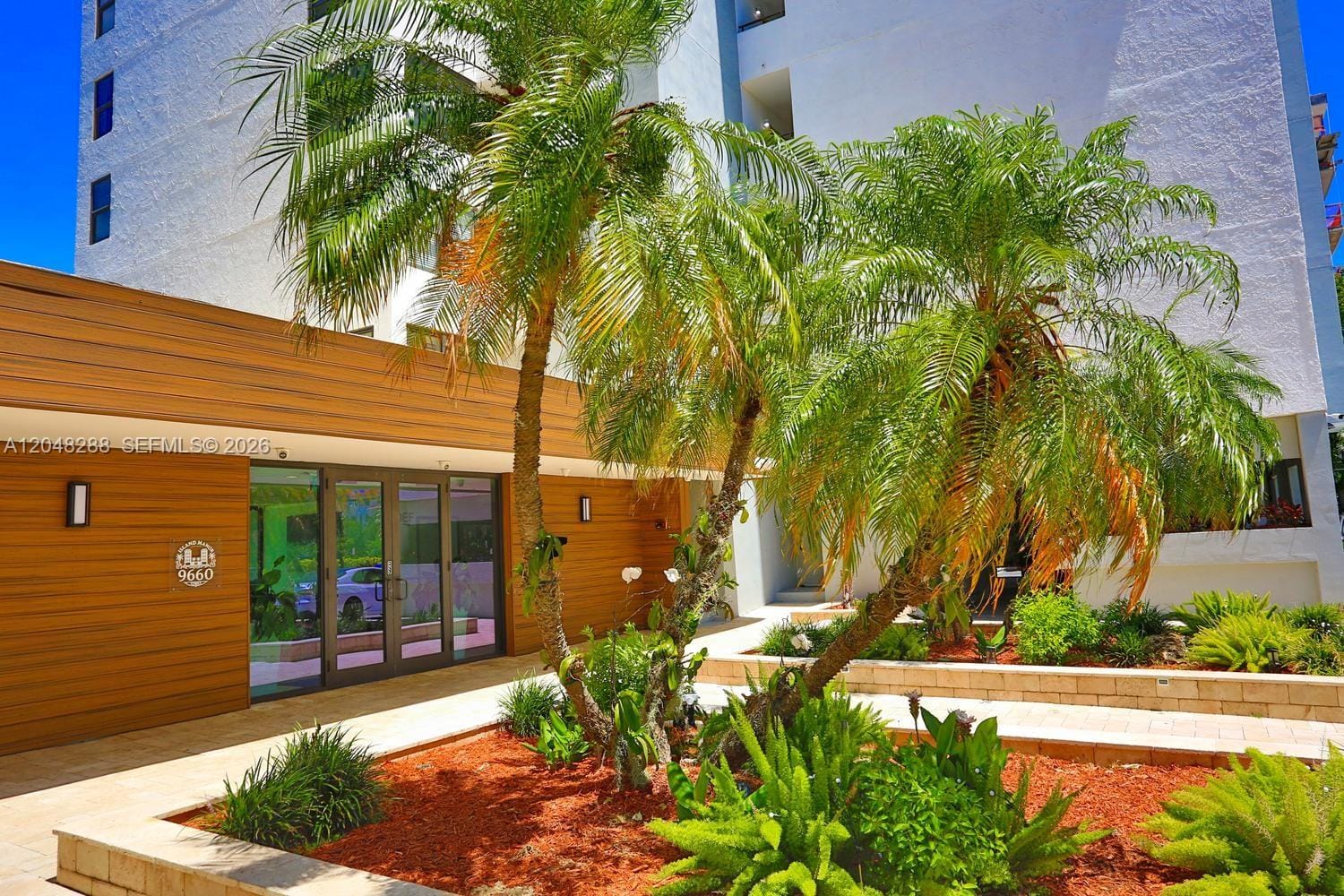 9660 W Bay Harbor Drive 5A — photo 2