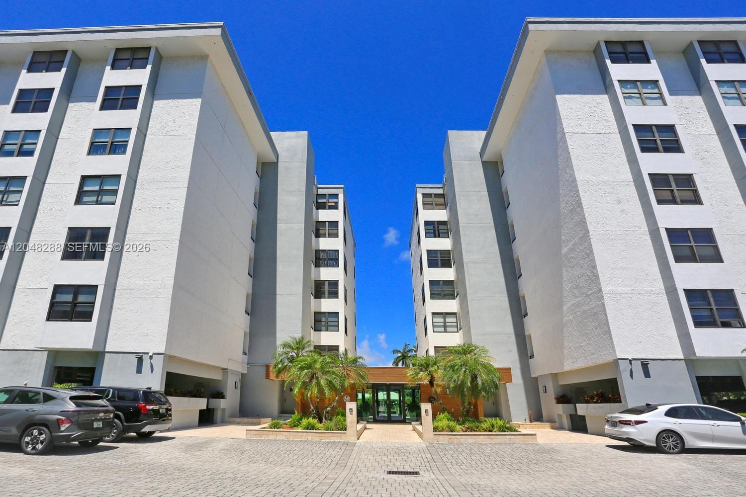 9660 W Bay Harbor Drive 5A — photo 3