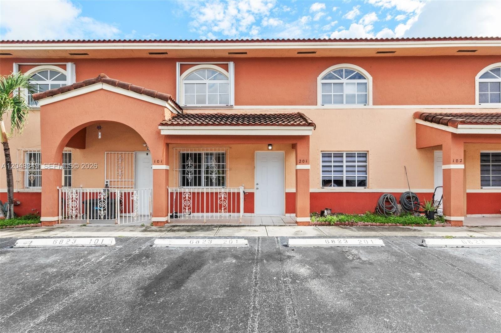 6823 W 36th Avenue 201, Hialeah, FL 33018