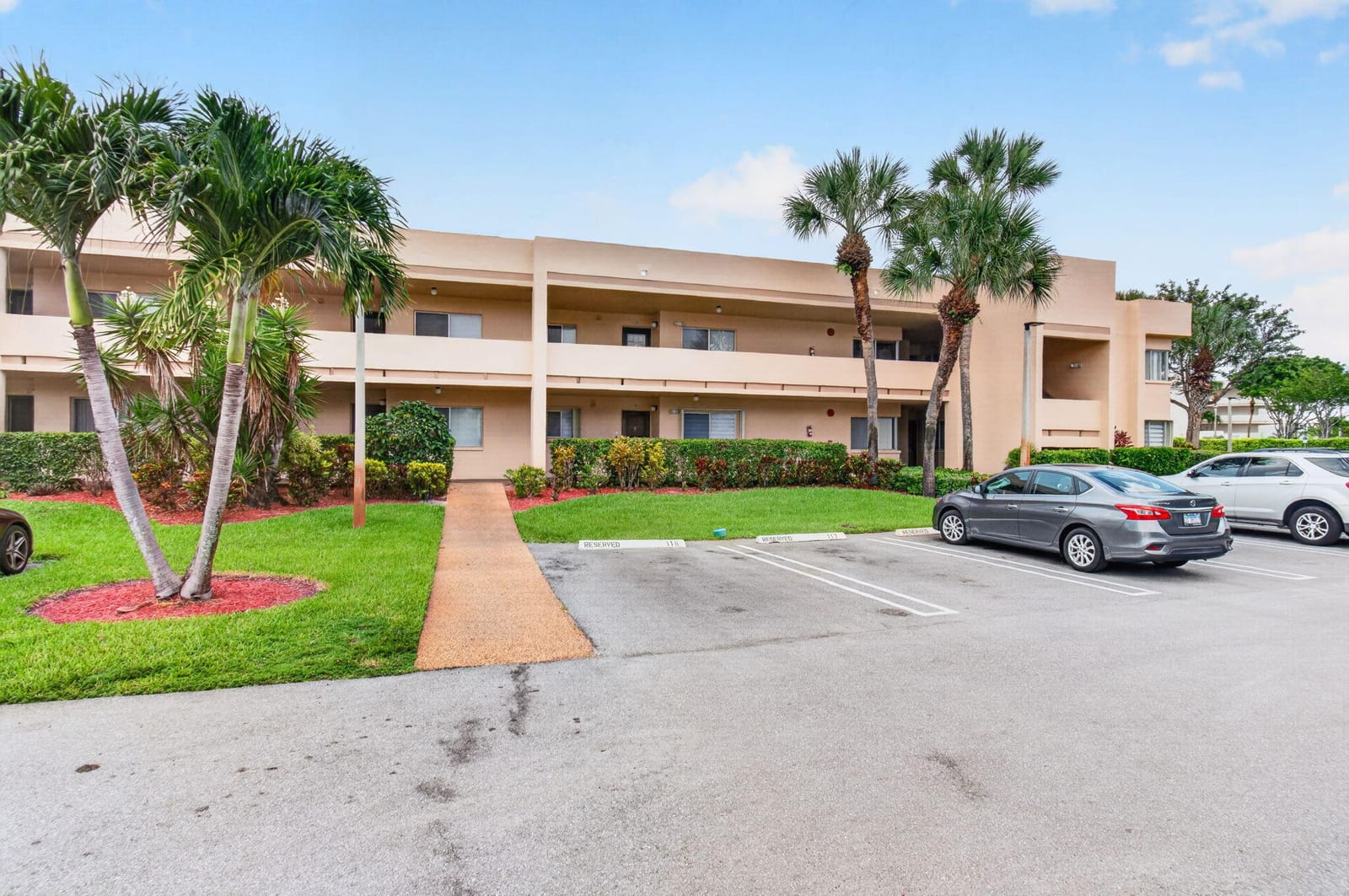 3212 Strawflower Way 218, Lake Worth, FL 33467 photo 2