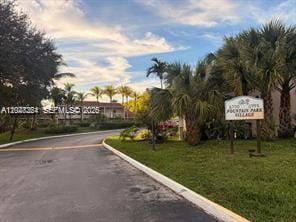 6926 NW 166th Terrace 1302, Miami Lakes, FL 33014