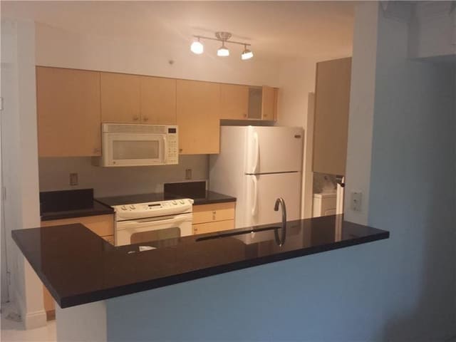 2451 E Centergate Drive 208, Miramar, FL 33025