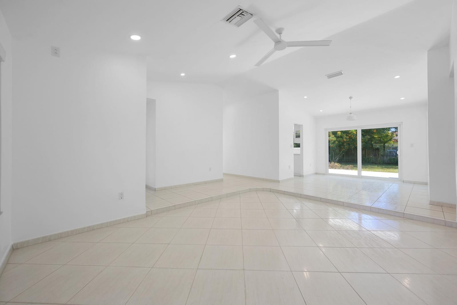 9515 SW 118th Court — photo 6