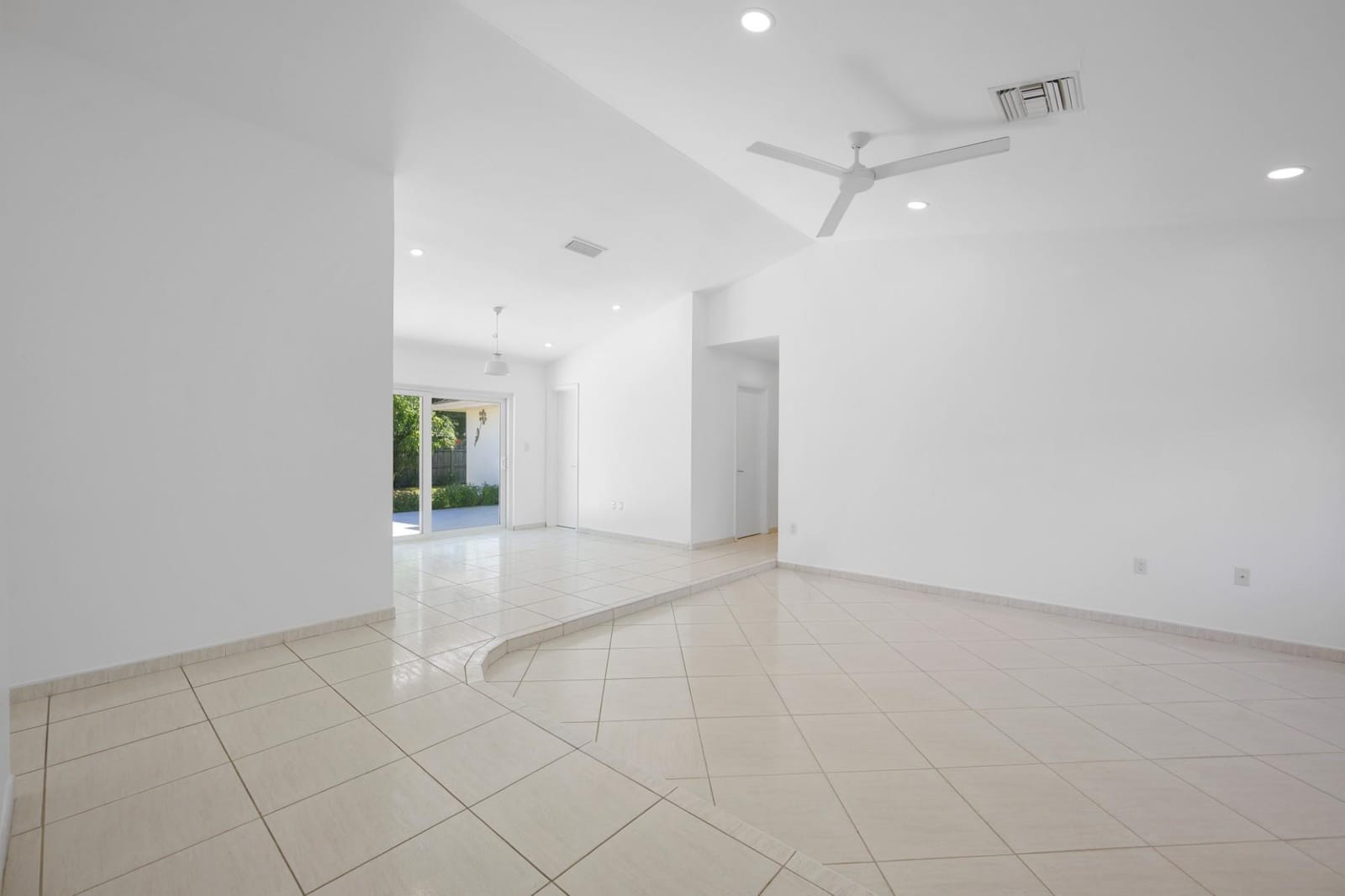 9515 SW 118th Court — photo 9
