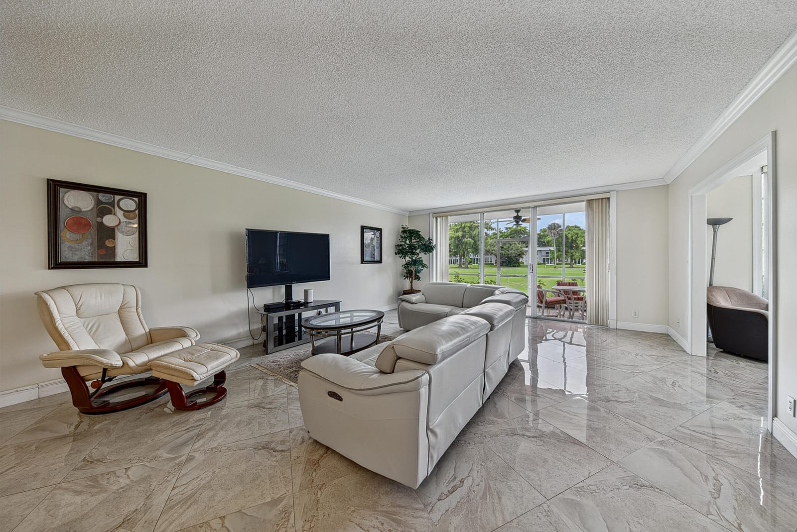 4020 W Palm Aire Drive 106, Pompano Beach, FL 33069 photo 4