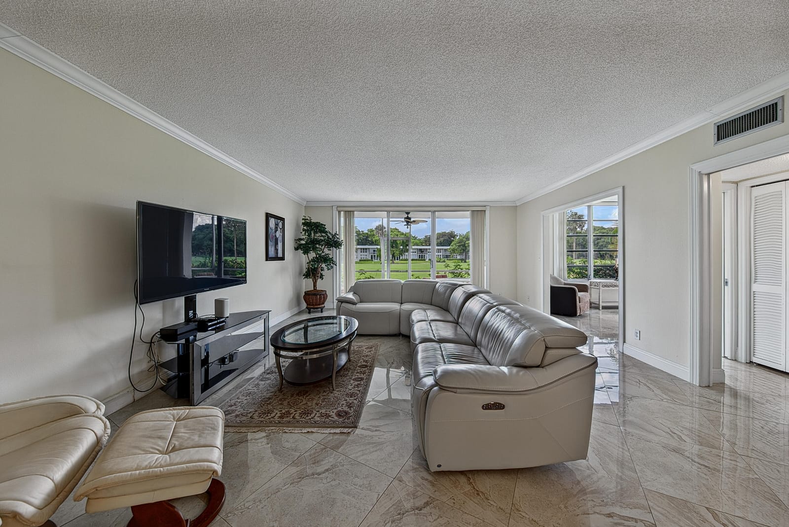 4020 W Palm Aire Drive 106, Pompano Beach, FL 33069 photo 5