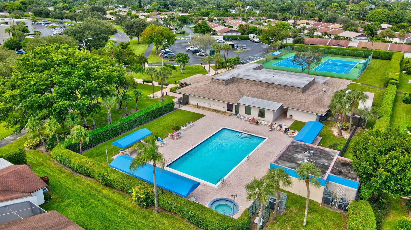 5280 Las Verdes Circle 216, Delray Beach, FL 33484