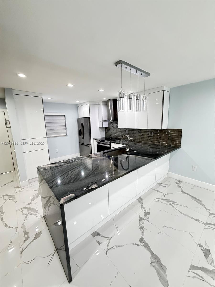 1100 W 35th Street 4, Hialeah, FL 33012