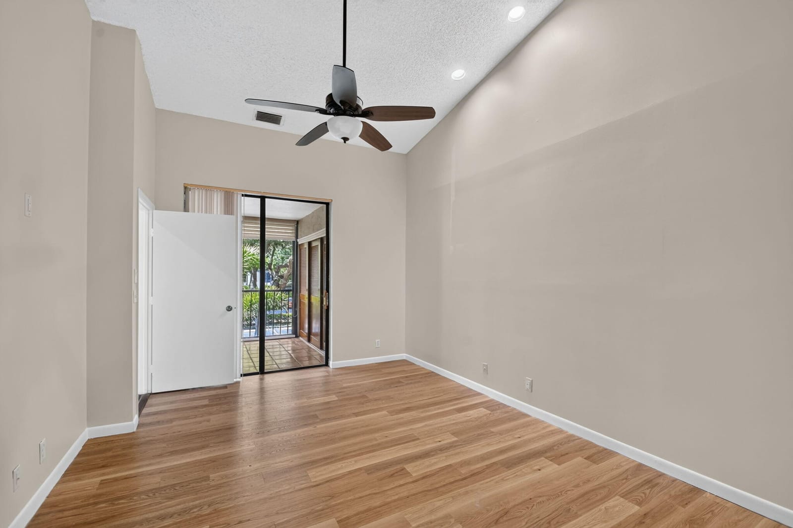 5451 Verona Drive N, Boynton Beach, FL 33437 photo 11