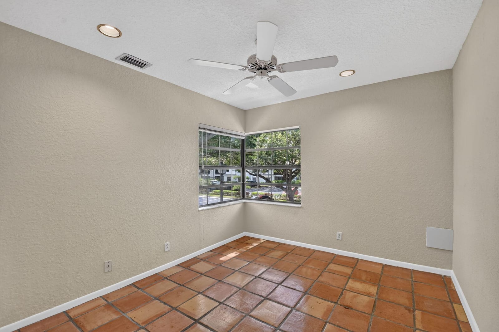 5451 Verona Drive N, Boynton Beach, FL 33437 photo 18