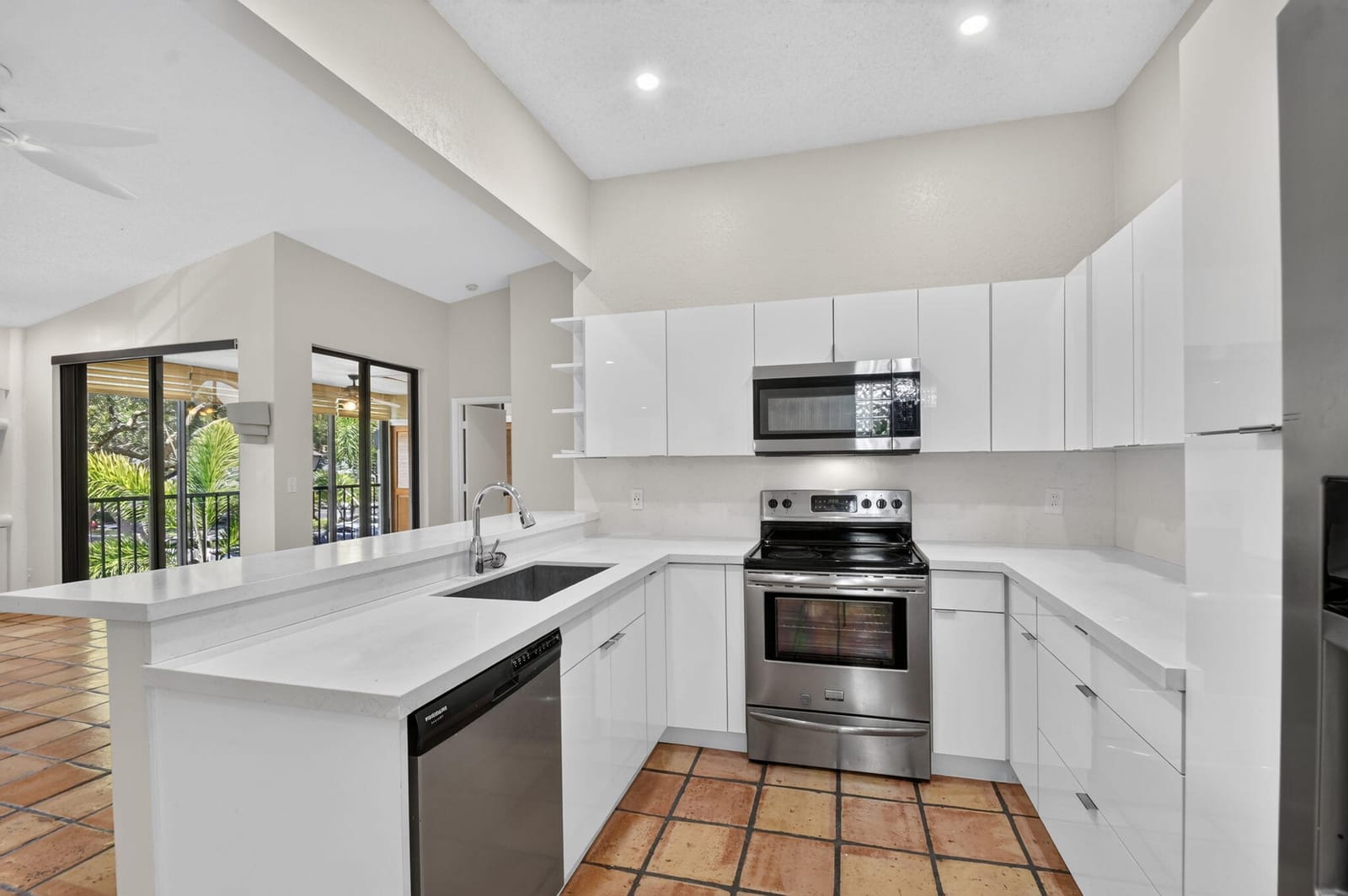 5451 Verona Drive N, Boynton Beach, FL 33437 photo 4
