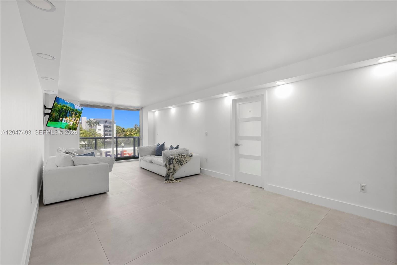 2457 Collins Avenue 201, Miami Beach, FL 33140 photo 14