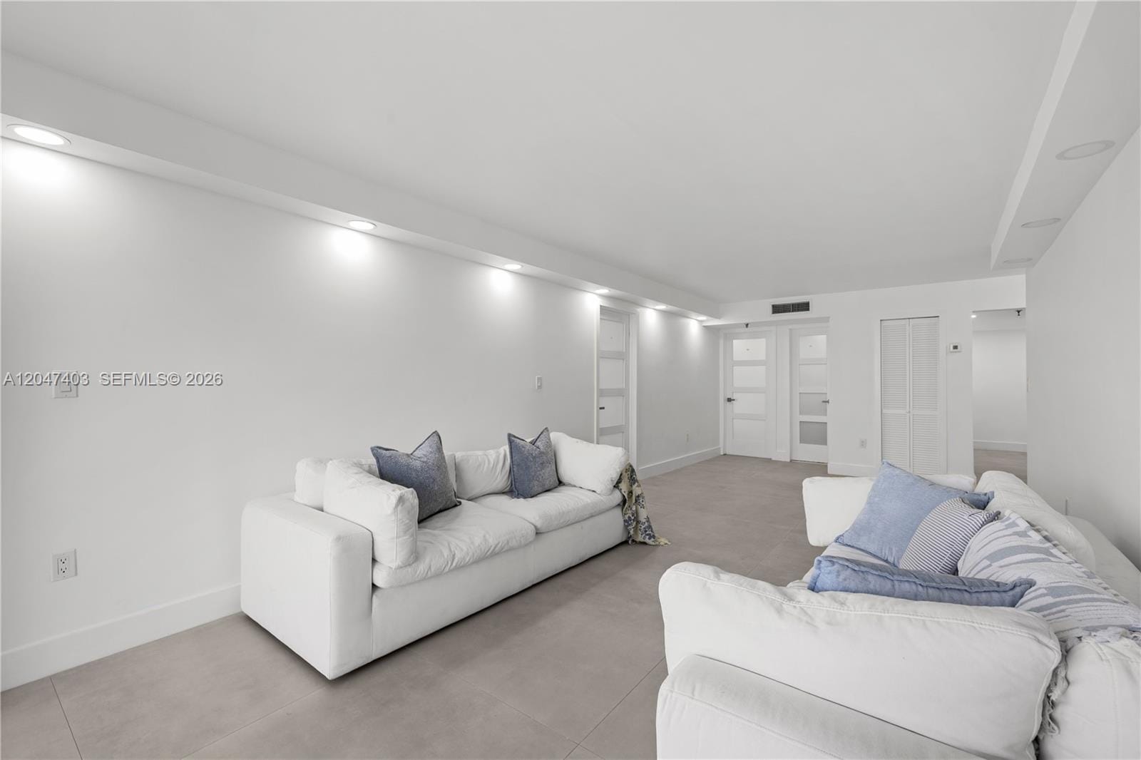 2457 Collins Avenue 201, Miami Beach, FL 33140 photo 15