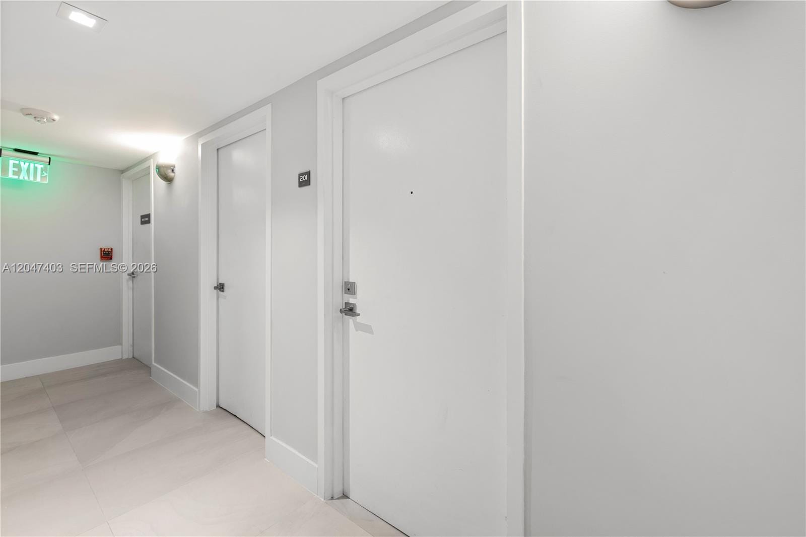 2457 Collins Avenue 201, Miami Beach, FL 33140 photo 18