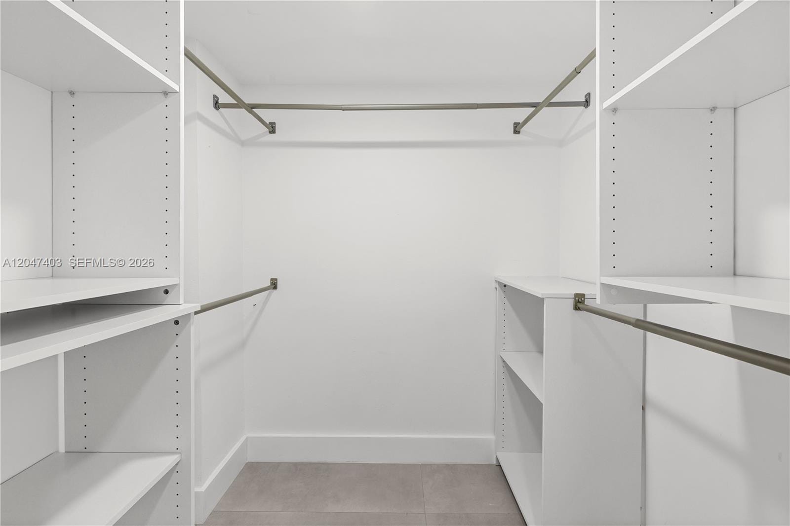 2457 Collins Avenue 201 — photo 8