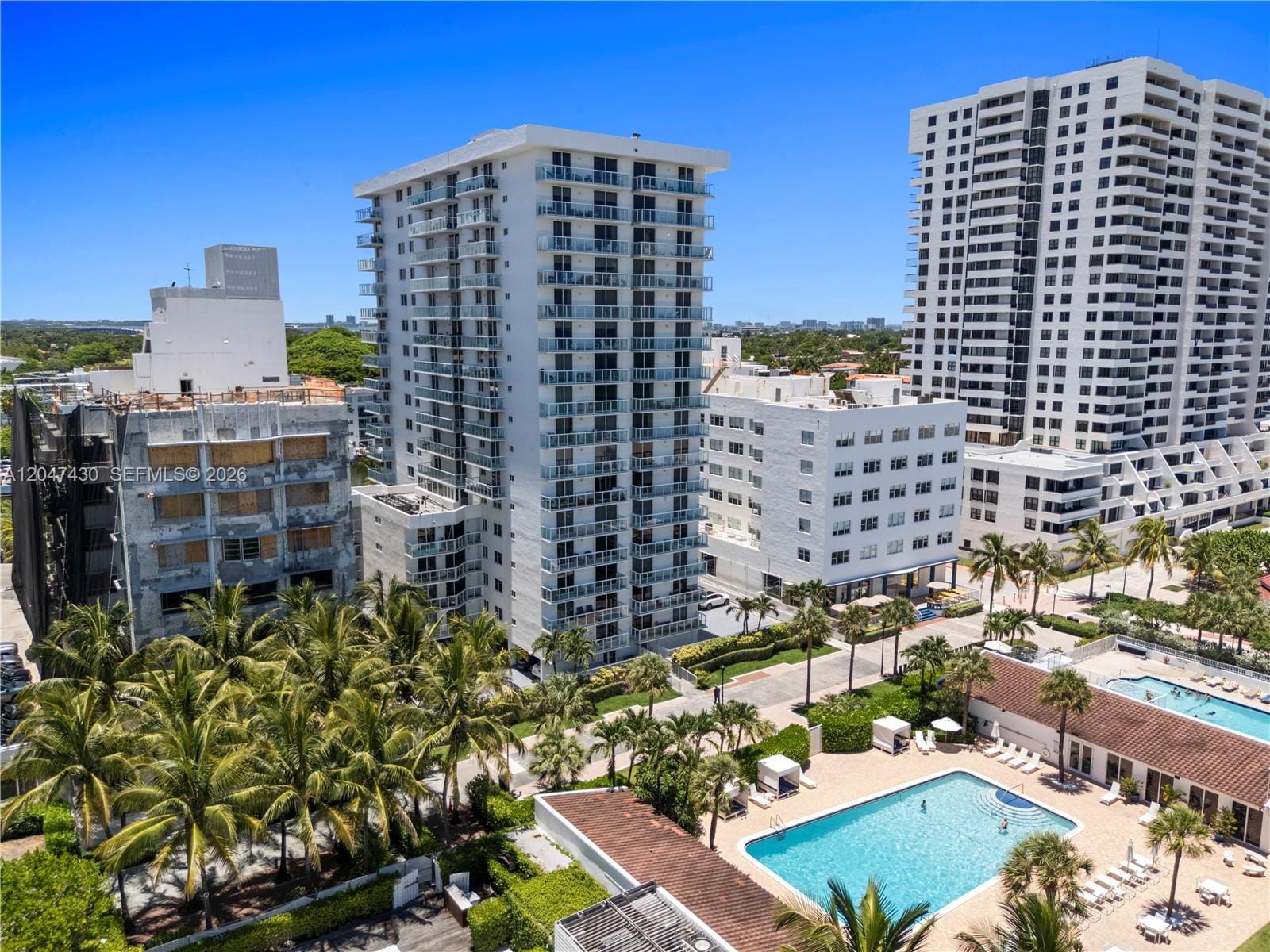 2457 Collins Avenue 406, Miami Beach, FL 33140