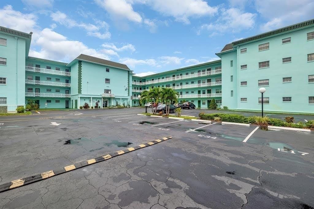 4141 NW 44th Avenue 116, Lauderdale Lakes, FL 33319