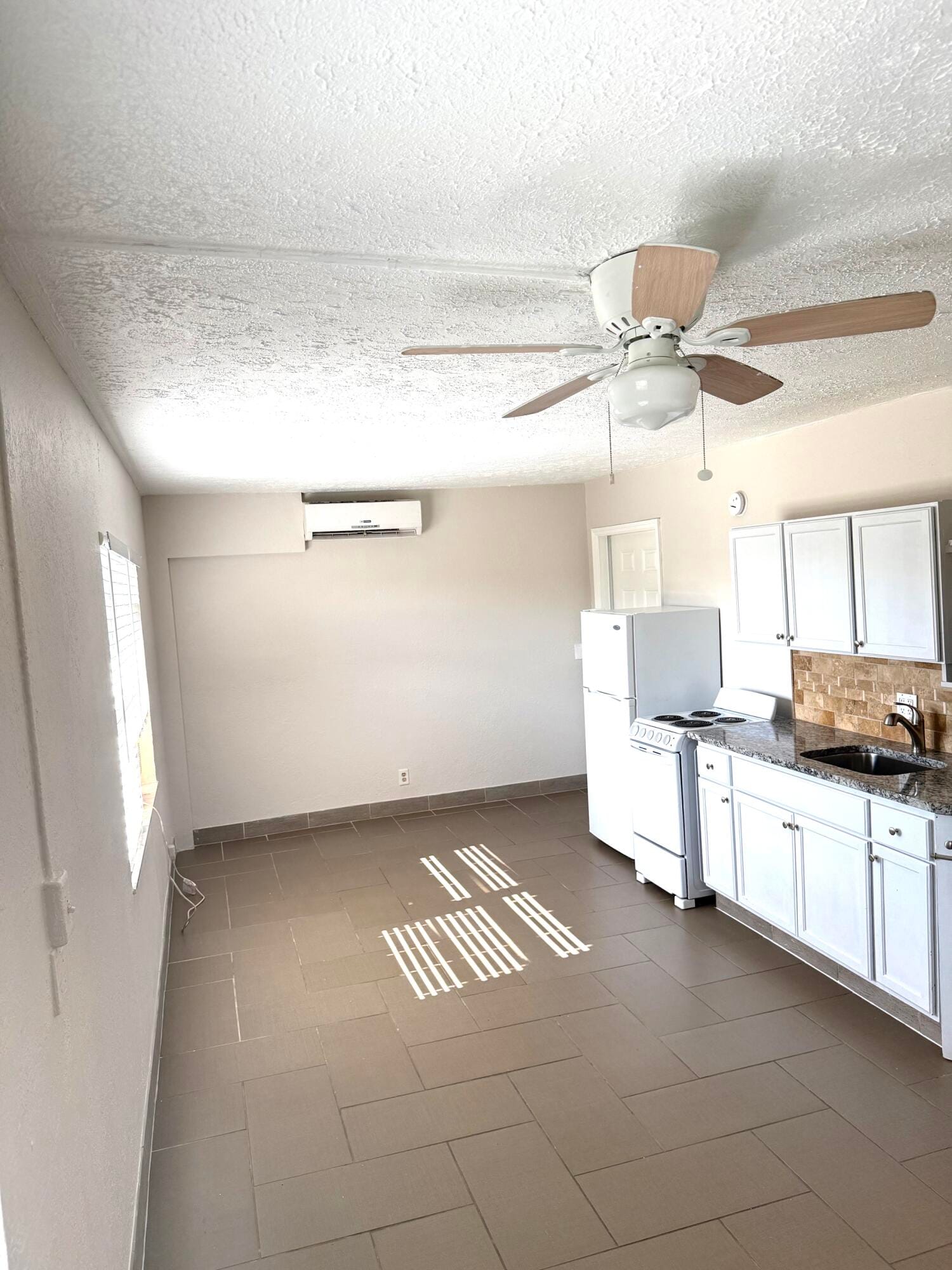 605 N Federal Highway 14, Lake Worth Beach, FL 33460