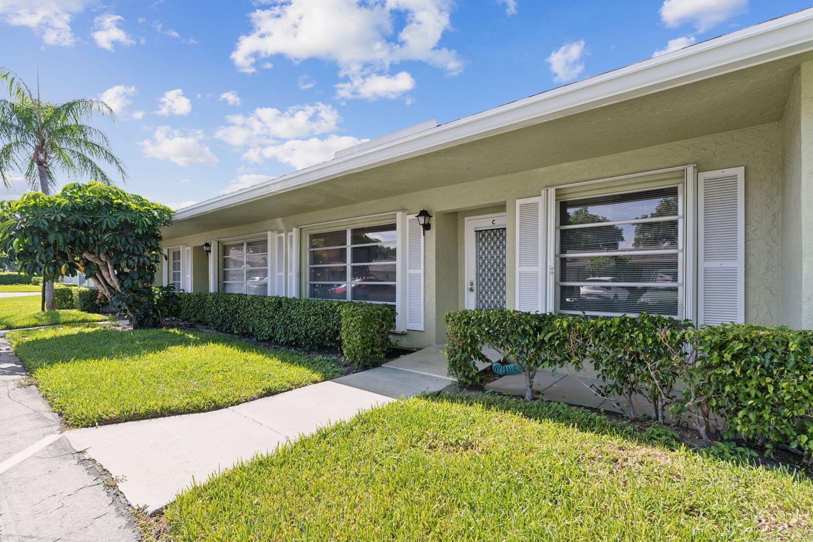 1120 Cactus Terrace 46-c, Delray Beach, FL 33445