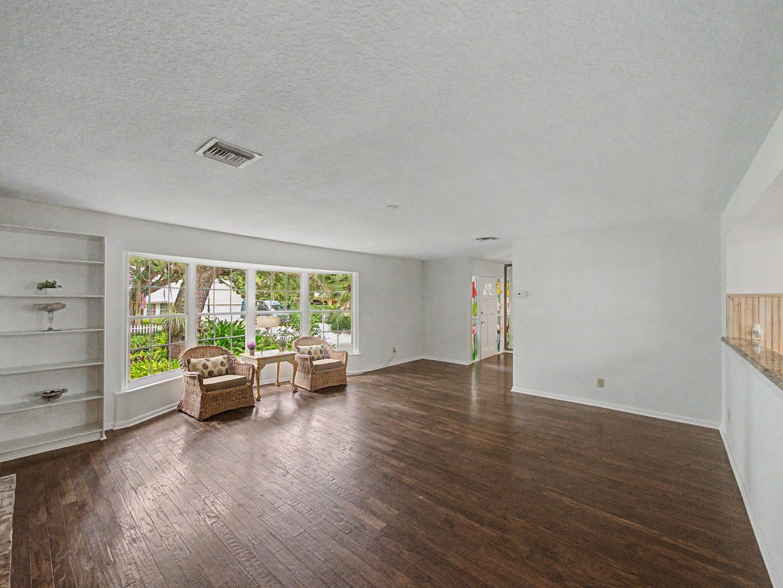 14 Emarita Way — photo 8