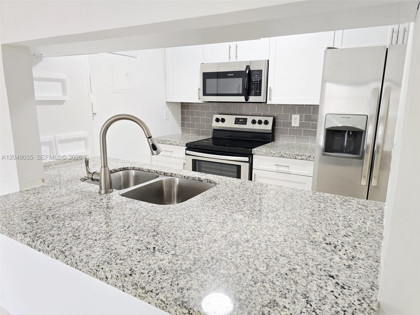 8877 Fontainebleau Boulevard 202, Miami, FL 33172