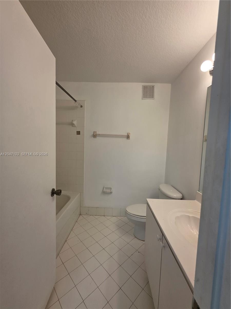3398 NE 9th Drive 204 — photo 11