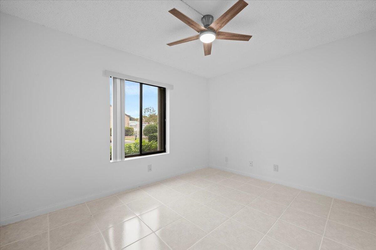 708 Sunny Pine Way B1, Greenacres, FL 33415 photo 14