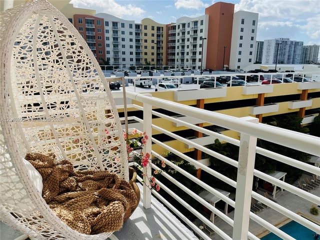 2775 NE 187 Street 628, Venture At Aventura West, Aventura, FL