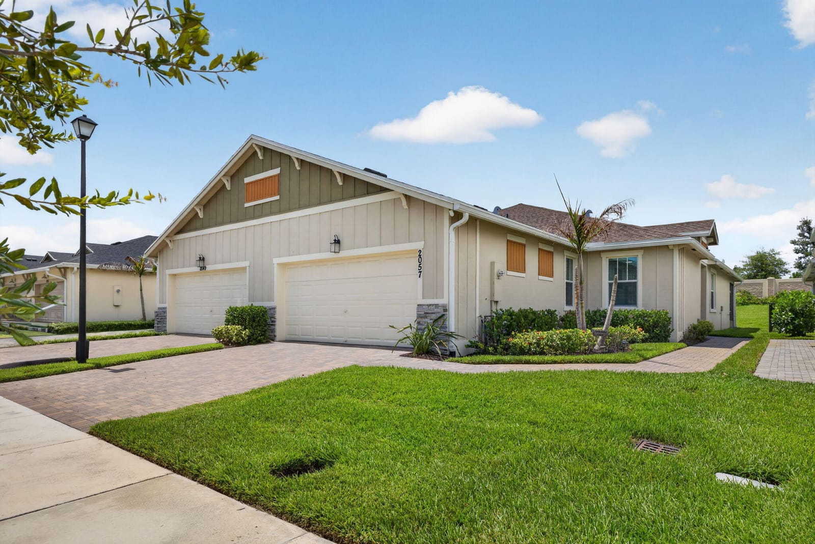 2057 SE Crosswood Way, Port St. Lucie, FL 34984