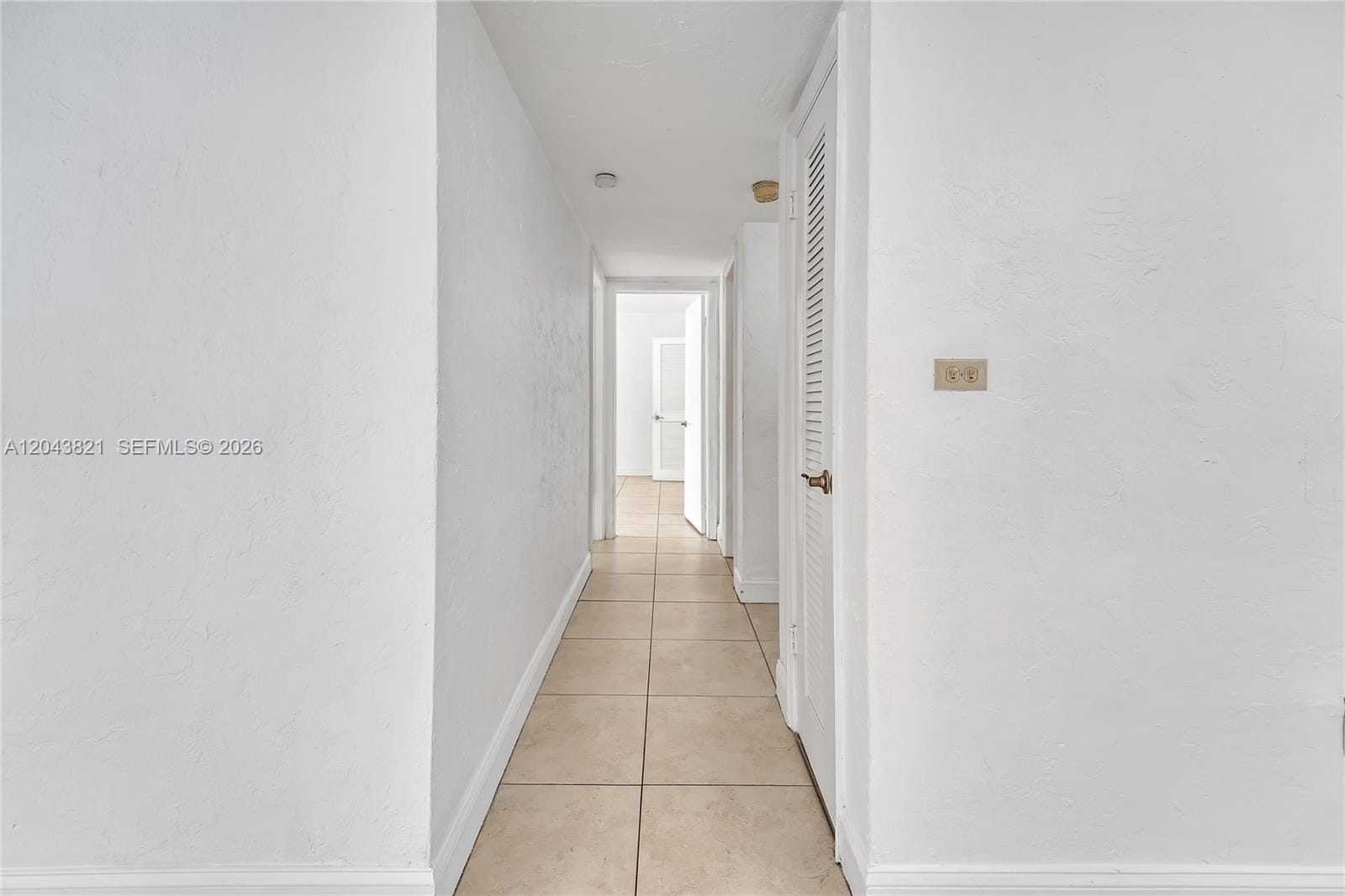 1205 Mariposa Avenue 307 — photo 12