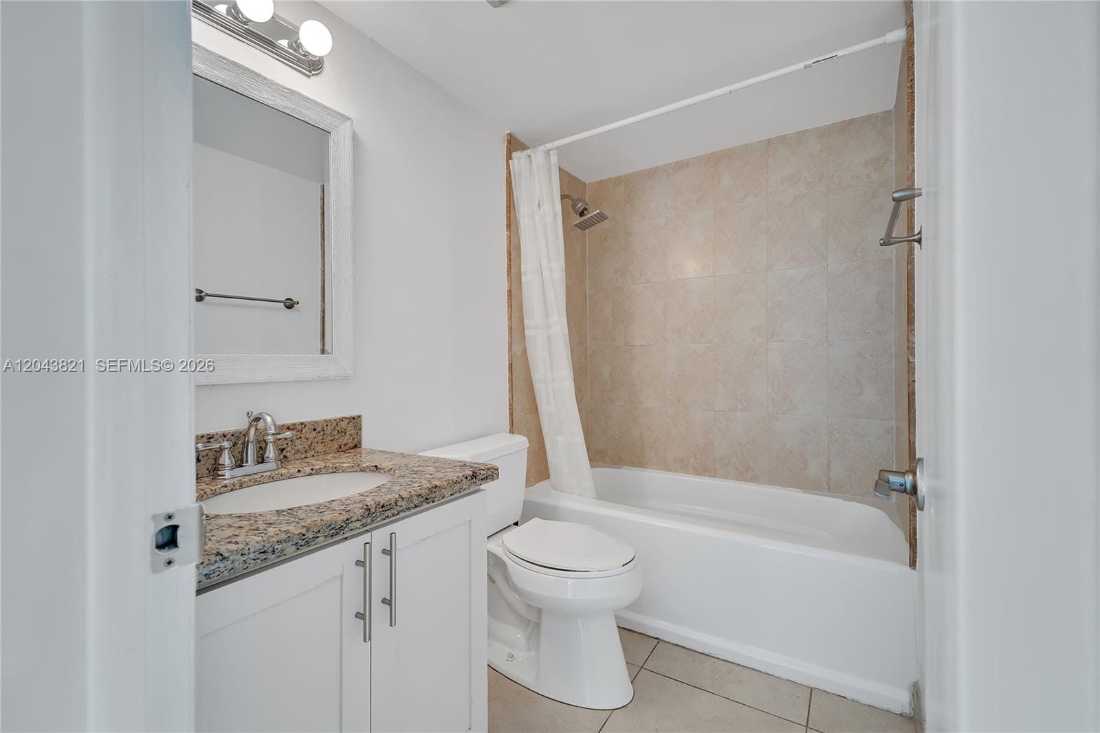 1205 Mariposa Avenue 307, Coral Gables, FL 33146 photo 15