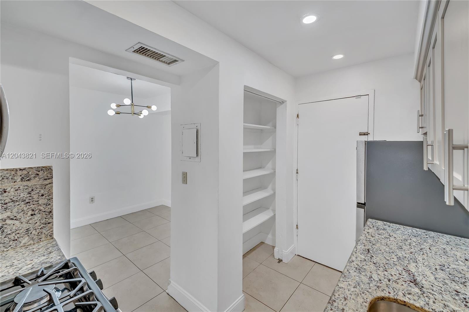 1205 Mariposa Avenue 307 — photo 5