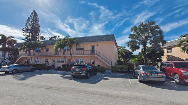 2950 SE Ocean Boulevard 37-6, Kingswood, Stuart, FL