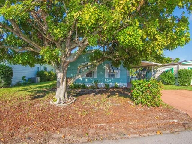 6910 SE Morningside Drive, Stuart, FL 34997