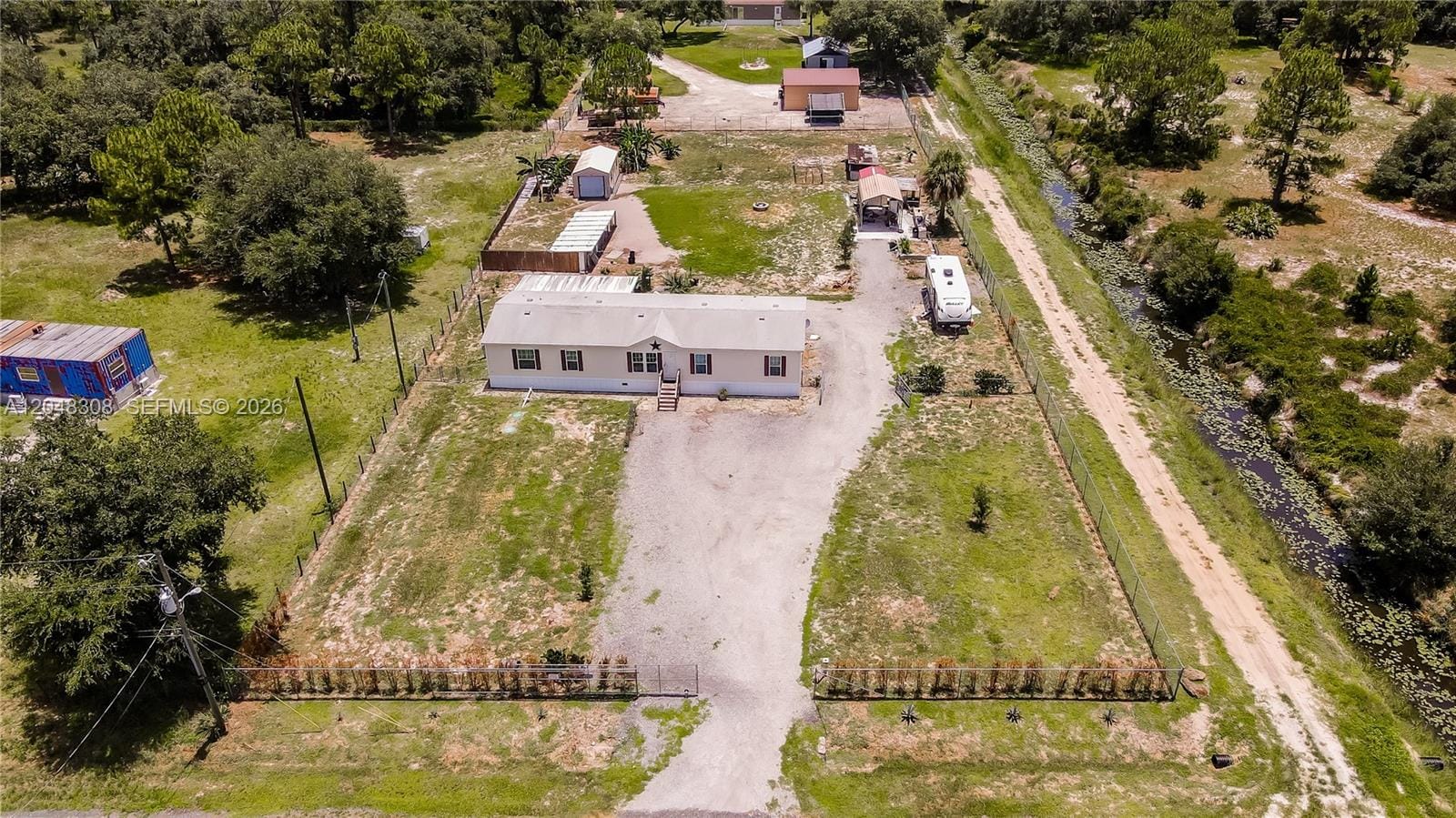 585 S Lindero Street, Clewiston, FL 33440 photo 5
