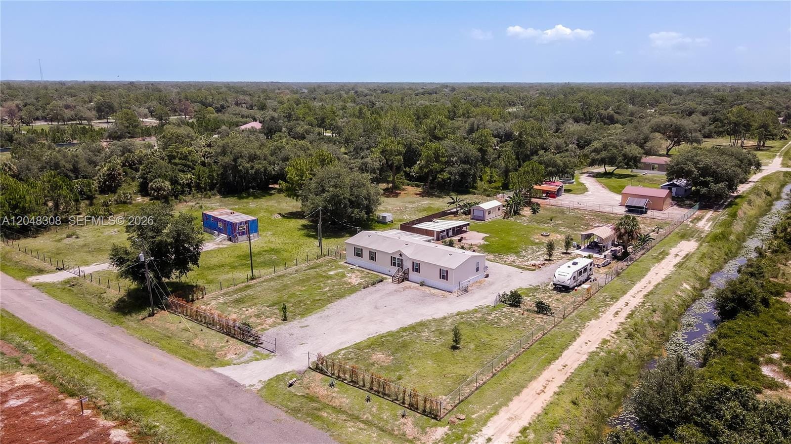 585 S Lindero Street, Clewiston, FL 33440 photo 8