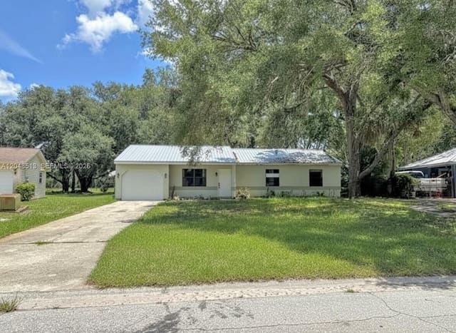 4005 E Sunflower Circle, LaBelle, FL 33935