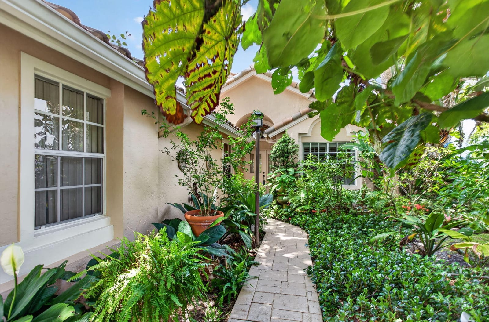 526 Misty Oaks Drive, Pompano Beach, FL 33069 photo 3