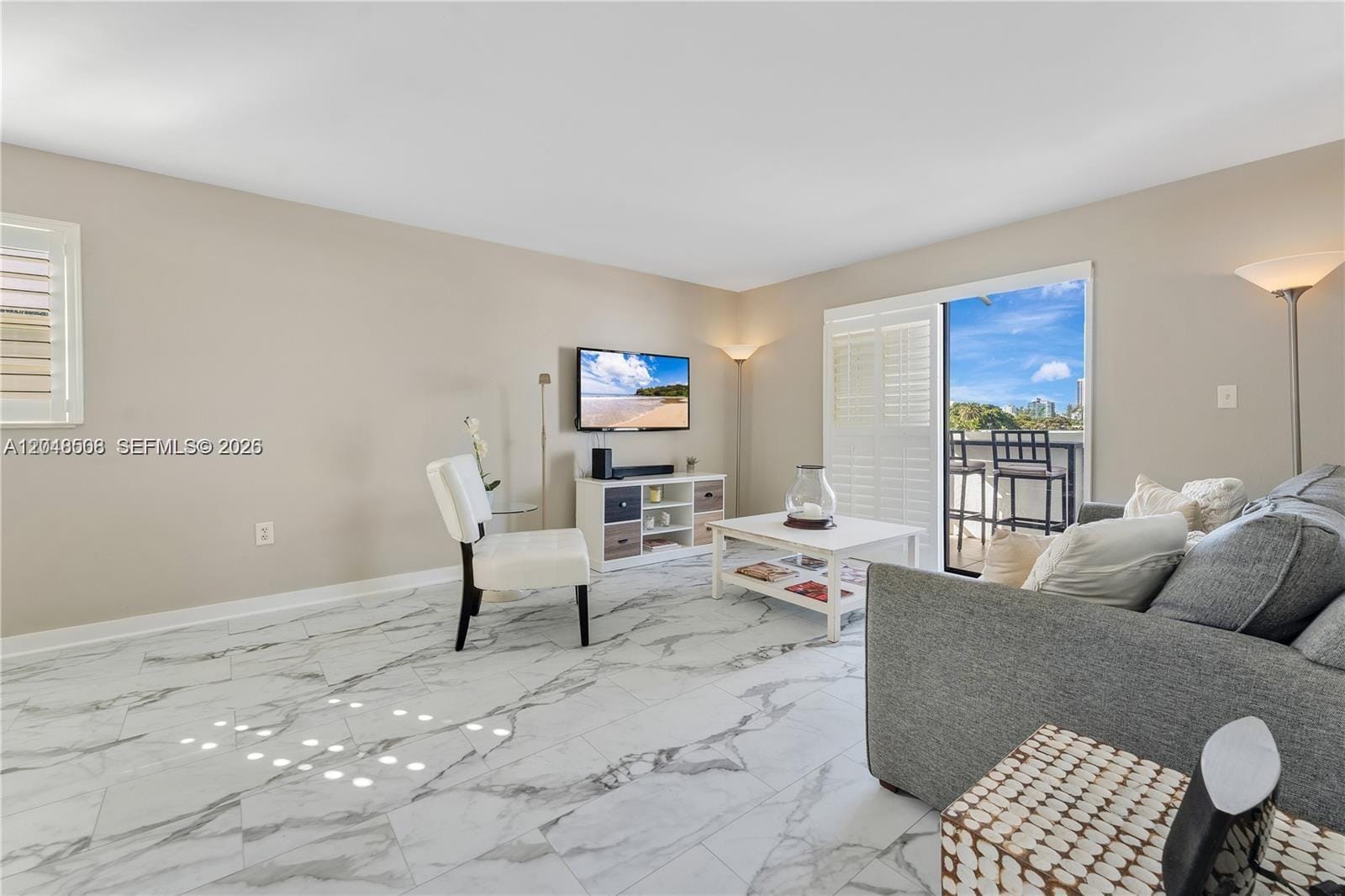 1418 Collins Avenue 504 — photo 3