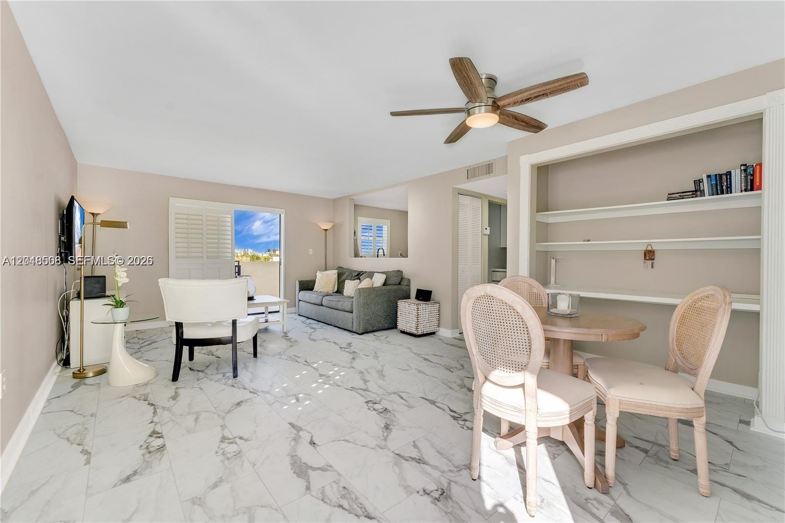 1418 Collins Avenue 504 — photo 8
