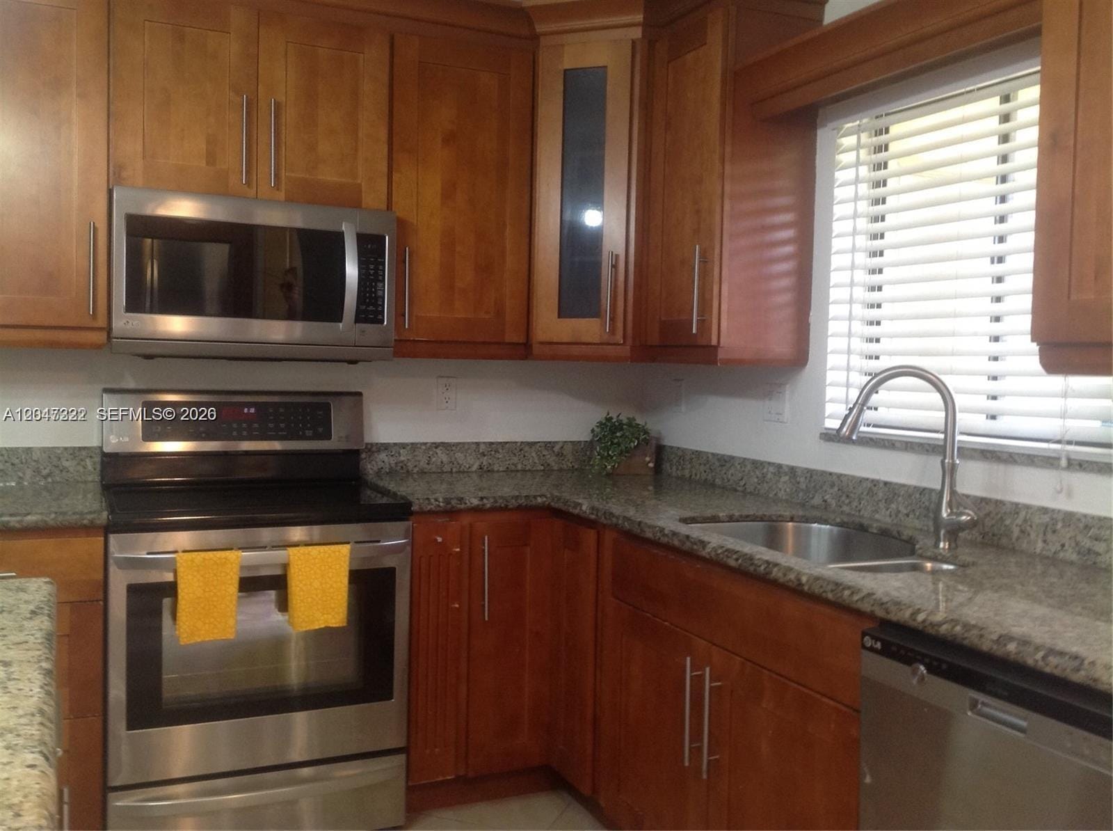 153 Lakeview Drive 104 — photo 6