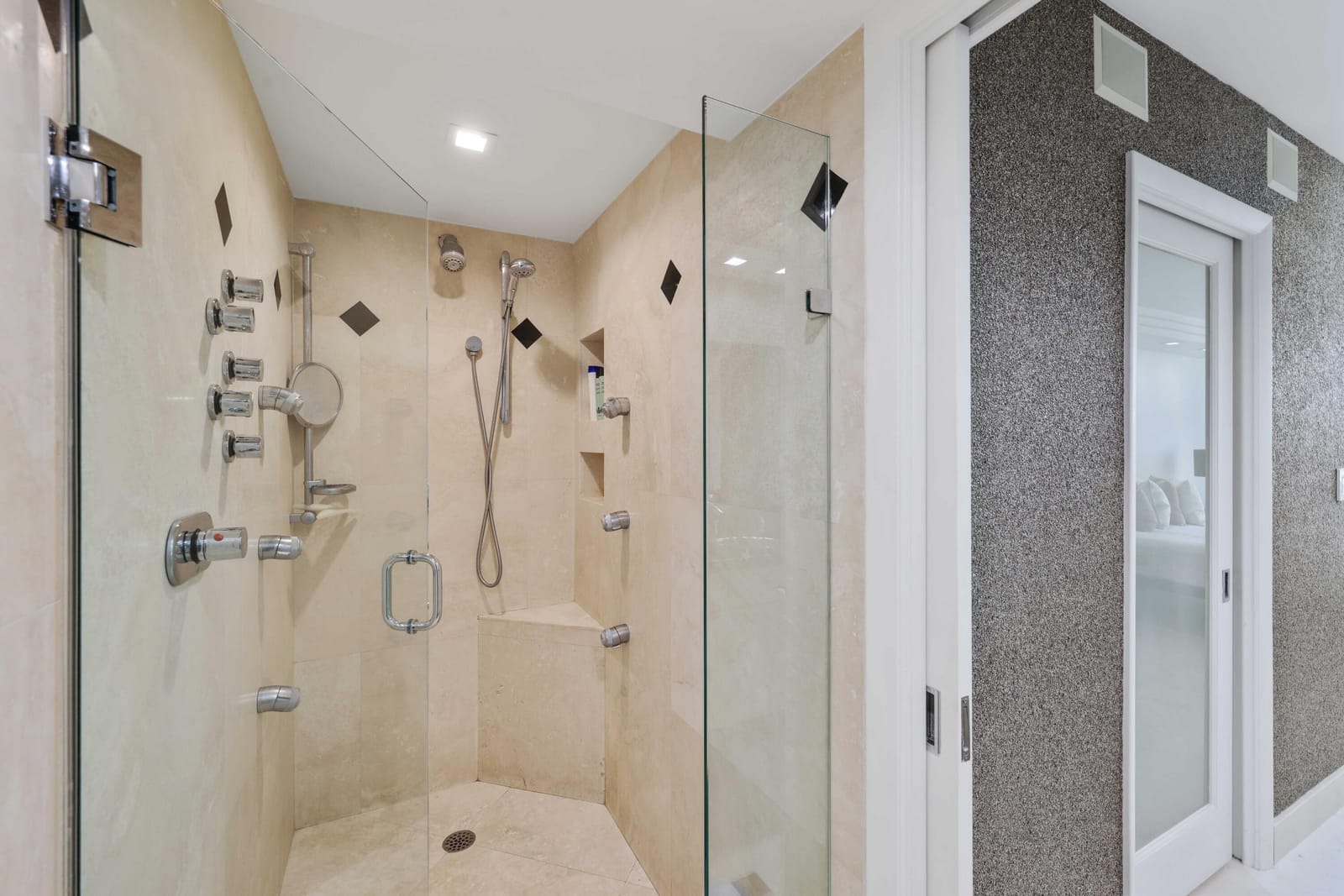 511 Bayshore Drive 401, Fort Lauderdale, FL 33304 photo 15