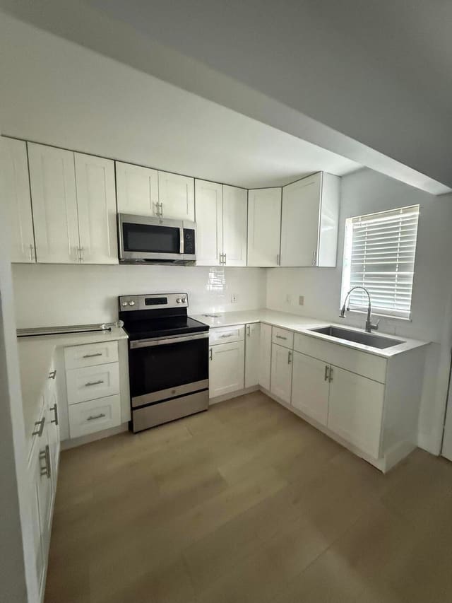 605 Ixoria 4, Fort Pierce, FL 34982
