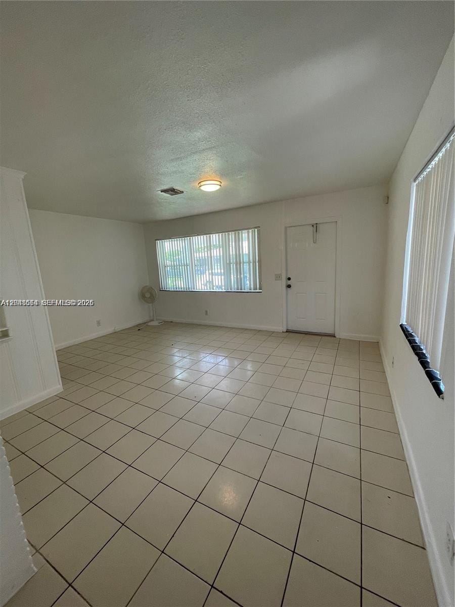 2435 Plunkett Street 1 — photo 4