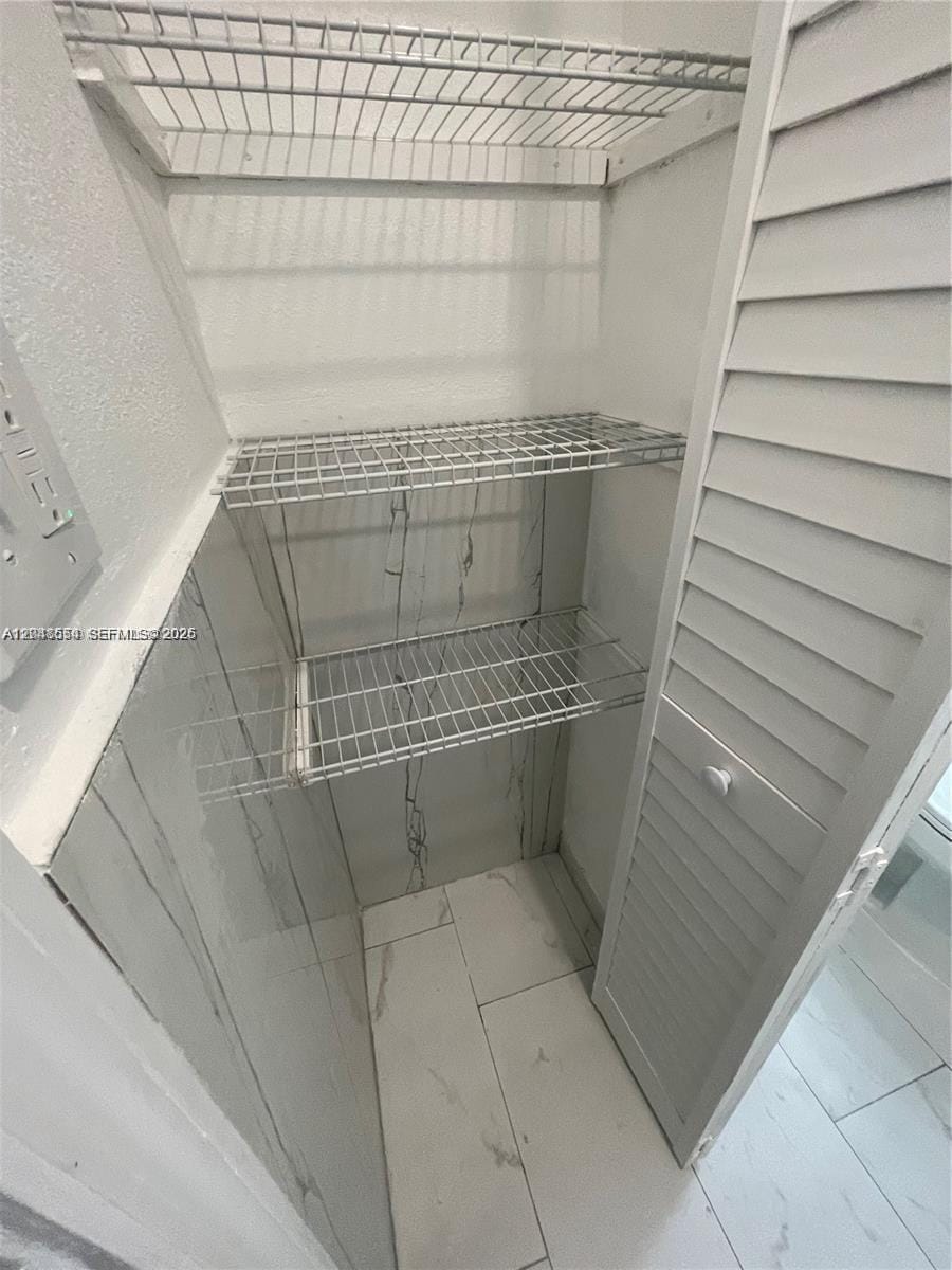 2435 Plunkett Street 1 — photo 7