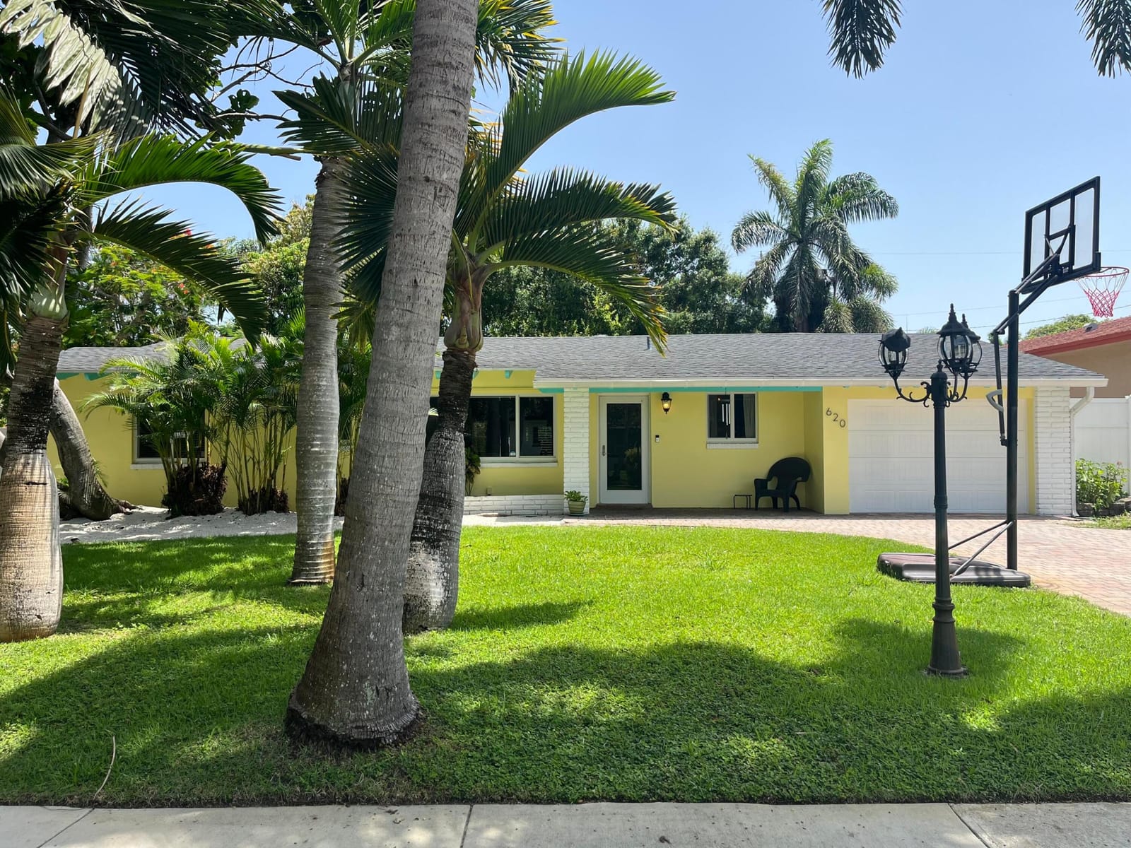620 NE 9th Avenue, Boynton Beach, FL 33435