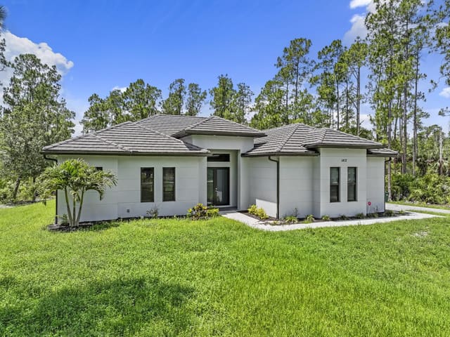 1412 22nd Avenue NE, Golden Gate Est, Naples, FL