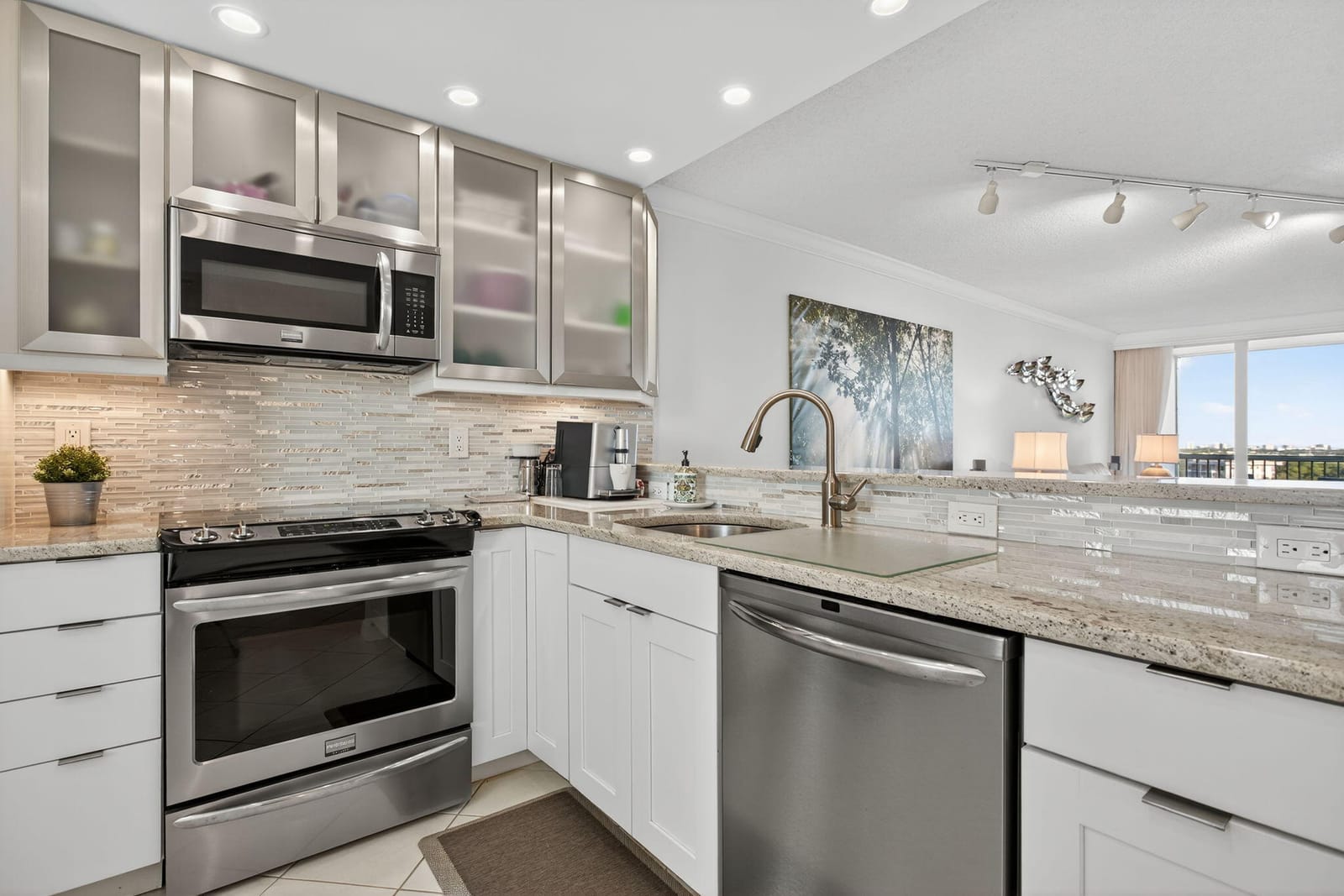 2940 N Course Drive 903 — photo 10