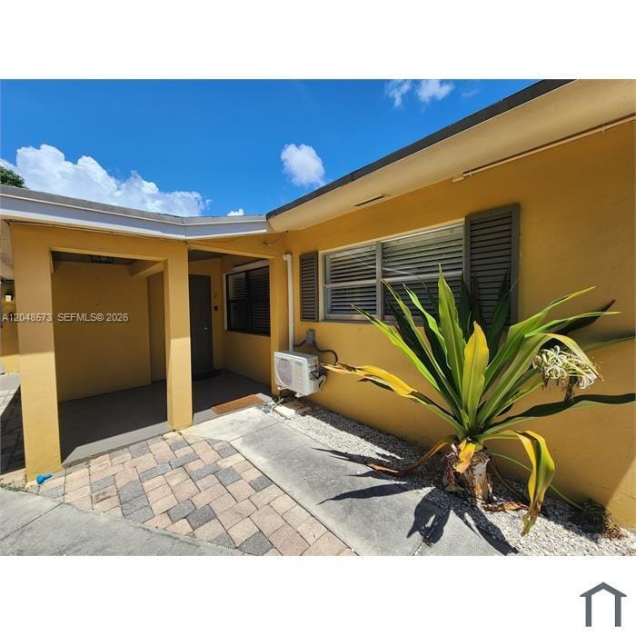 2032 NE 26th Street 2, Wilton Manors, FL 33305