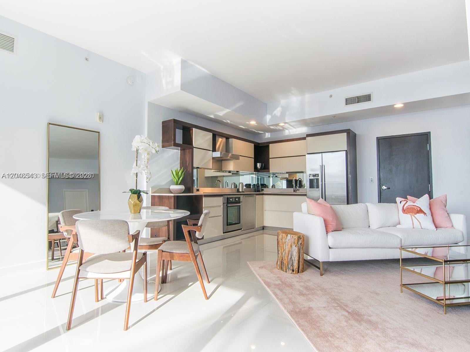2100 Park Avenue 406, Miami Beach, FL 33139 photo 2